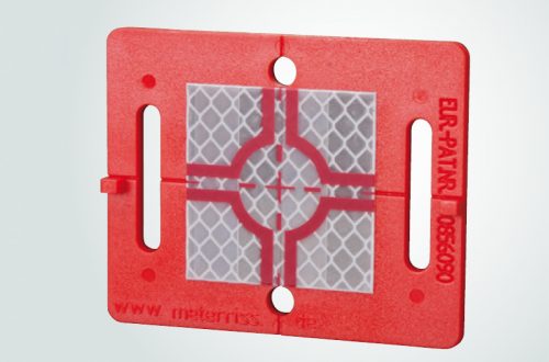 Imagen Diana reflectante sobre soporte de pástico 75×60